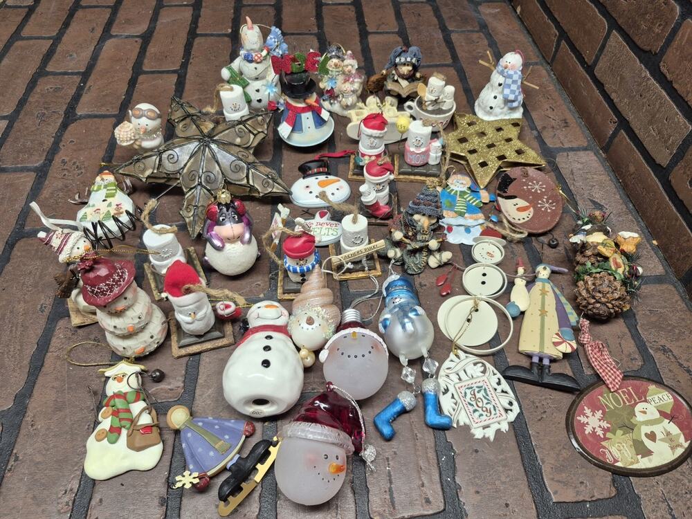 Nice Rustic Style Christmas Tree Ornaments Large Lot